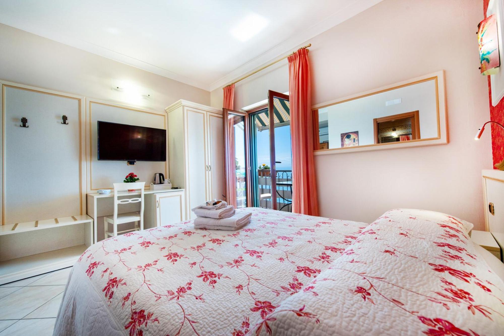 קונקה דיי מריני B&B Il Pavone מראה חיצוני תמונה