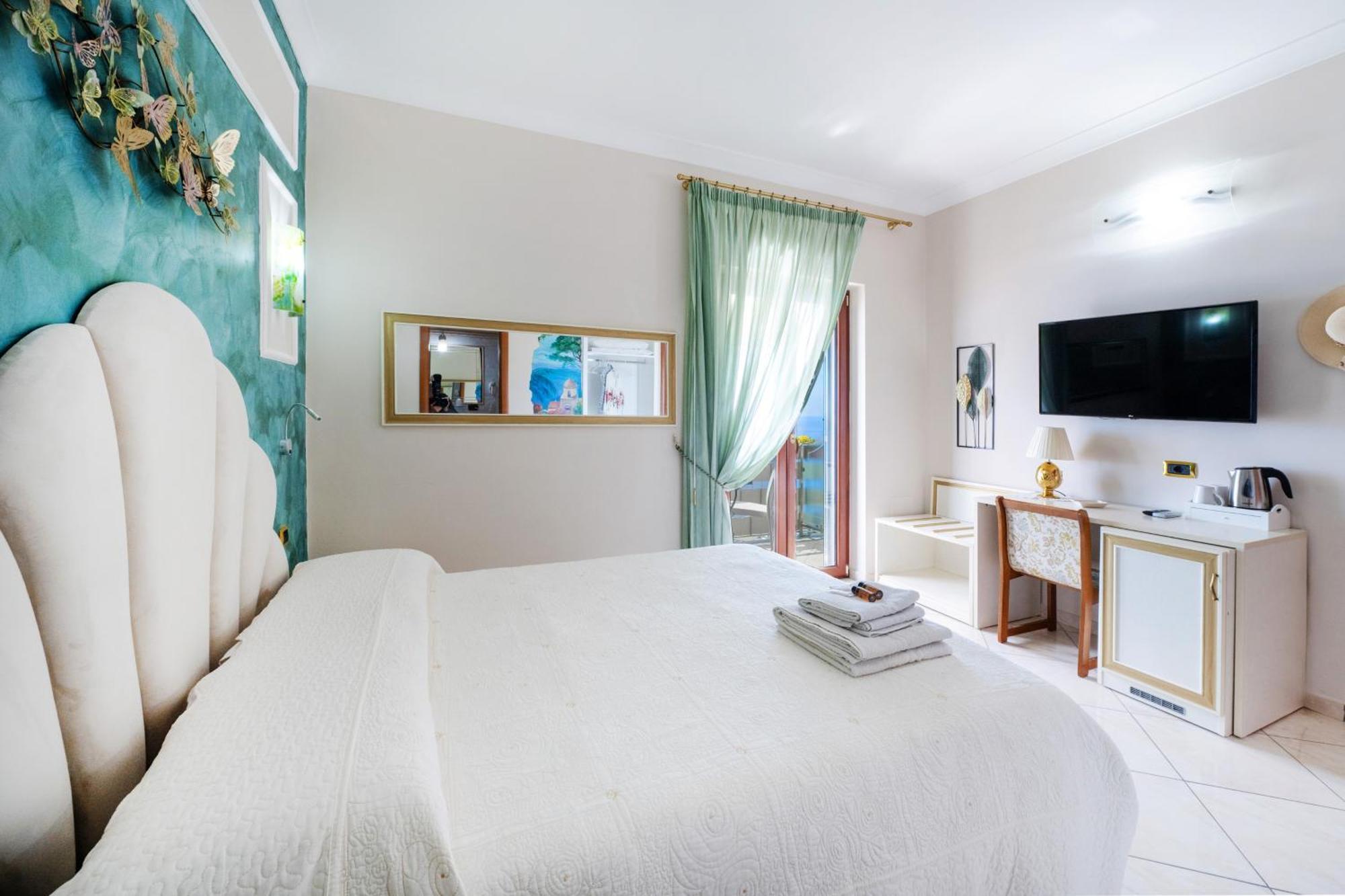 קונקה דיי מריני B&B Il Pavone מראה חיצוני תמונה