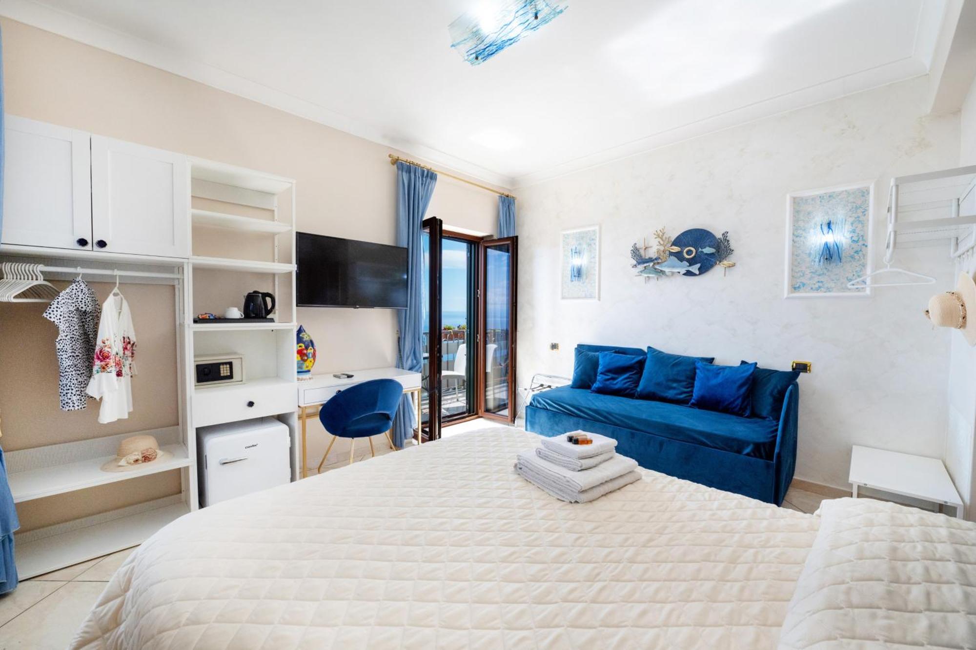 קונקה דיי מריני B&B Il Pavone מראה חיצוני תמונה